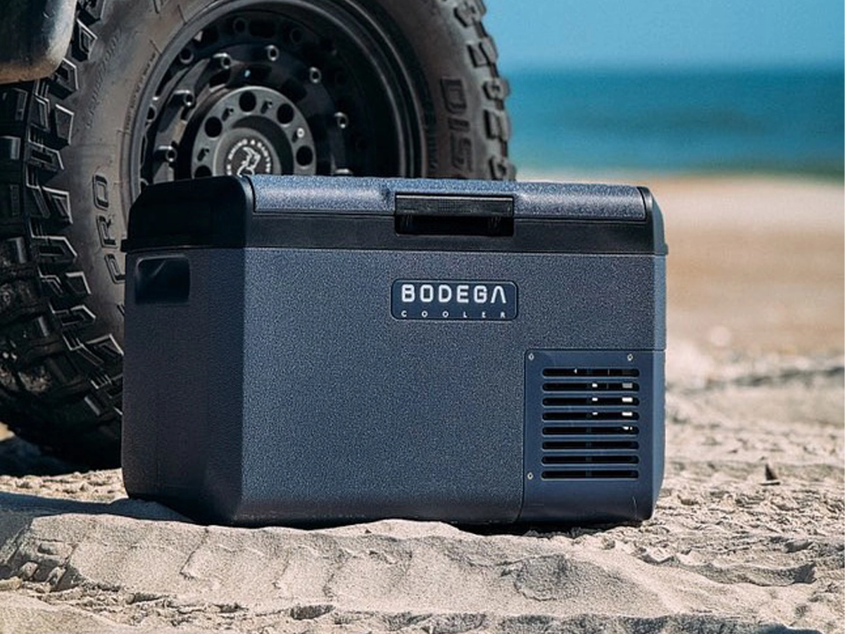 Bodegacooler Small Electric Cooler IPX4 Rating Water Resistant lifestyle scene